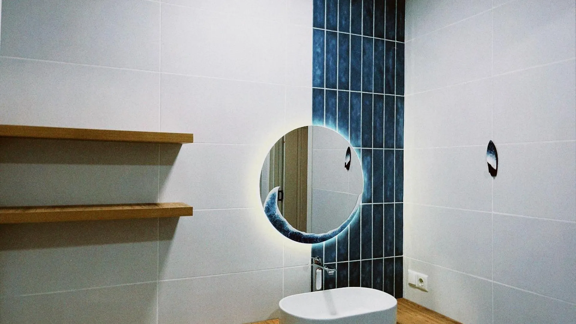 Apartment-Hale Batumi 0*,